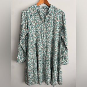 Sweet floral babydoll dress.  Size LARGE